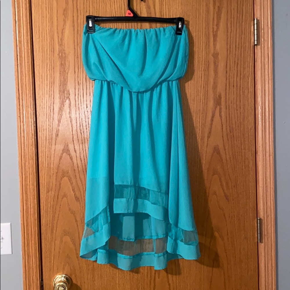 Rosebud-Strapless dress